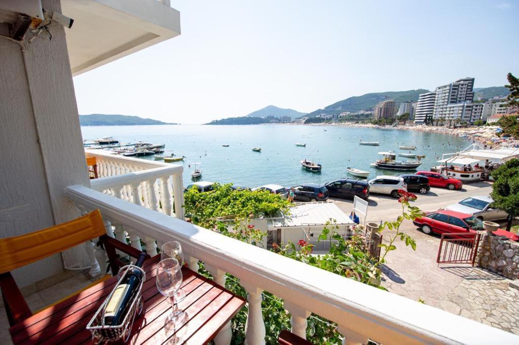 Acika Apartments Rafajlovići Kültér fotó