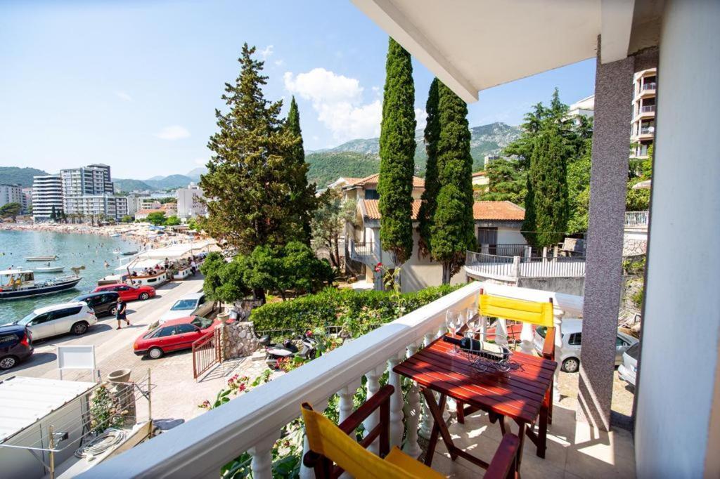 Acika Apartments Rafajlovići Kültér fotó